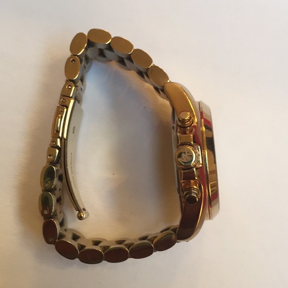 Men’s Gold Michael Kors Watch - Picture 6 of 6